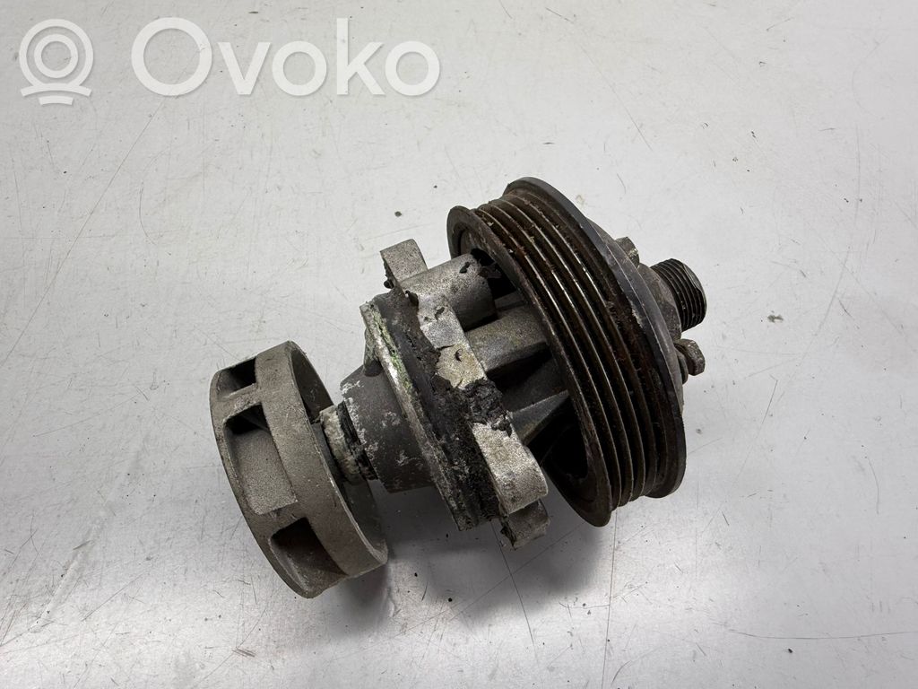BMW 5 E39 Bomba de agua 