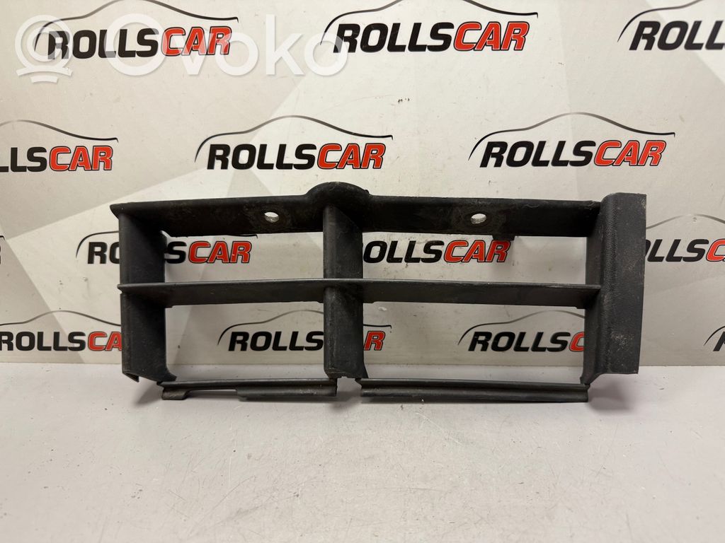 BMW 5 E39 Grille inférieure de pare-chocs avant 