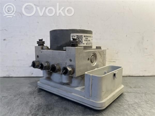 Lámpara de faros/luces traseros   9678416180