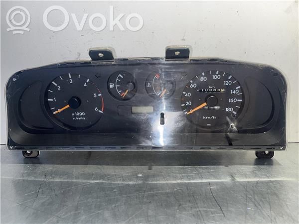 Nissan Terrano Geschwindigkeitsmesser Cockpit 