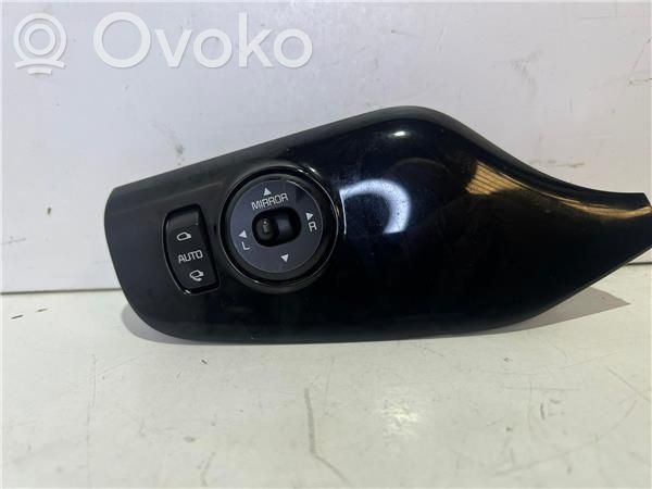 Interruptor del espejo lateral   49D4811000