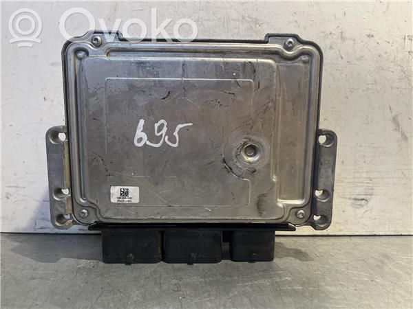 Unité de commande, module ECU de moteur   7589971