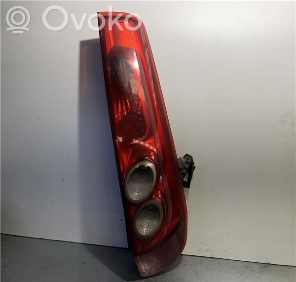 Rear tail light bulb   E410877
