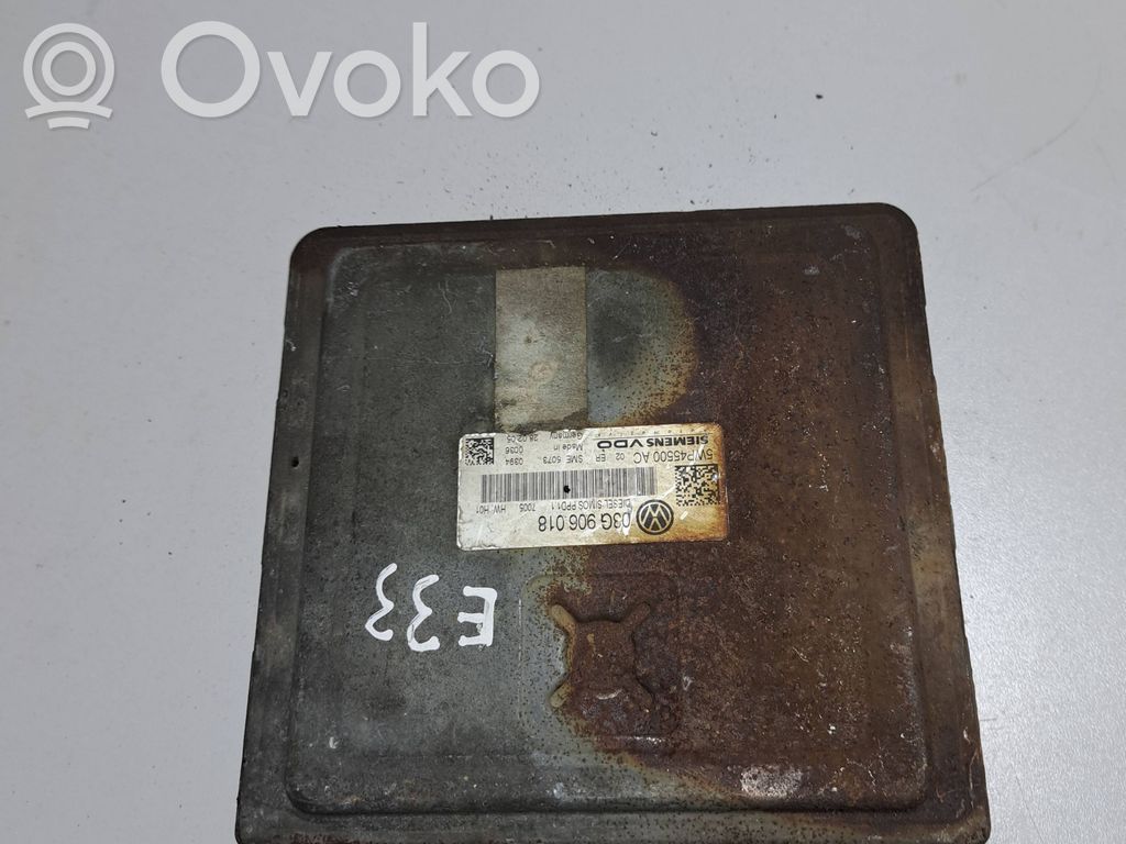 Volkswagen PASSAT B6 Engine control unit/module 