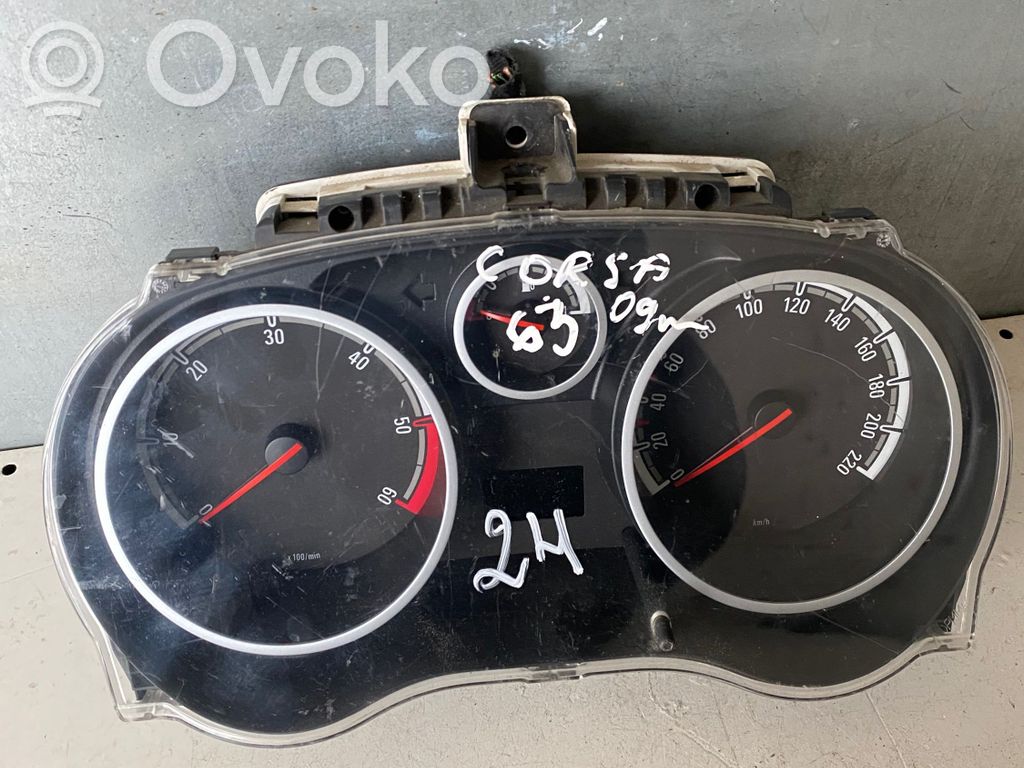 Opel Corsa D Speedometer (instrument cluster) 