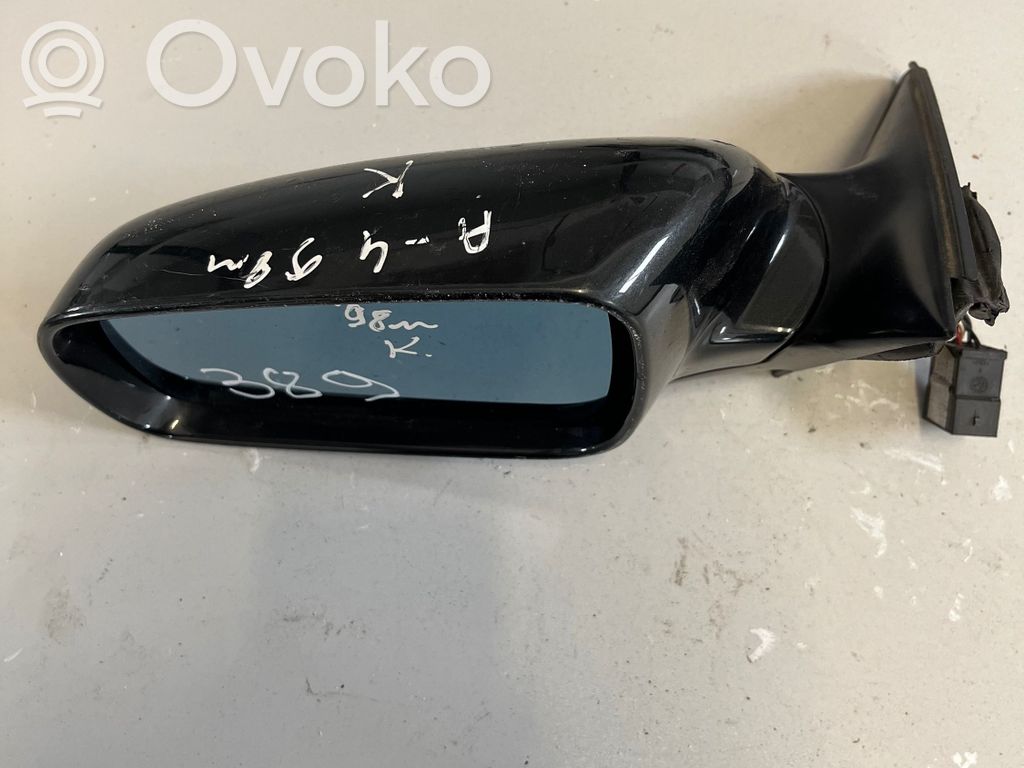 Audi A4 S4 B5 8D Elektryczne lusterko boczne drzwi przednich 