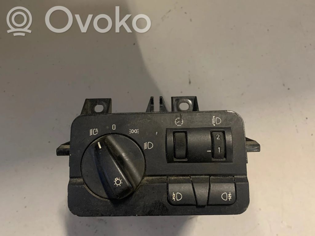 Light switch   6919830,037239081,0002993