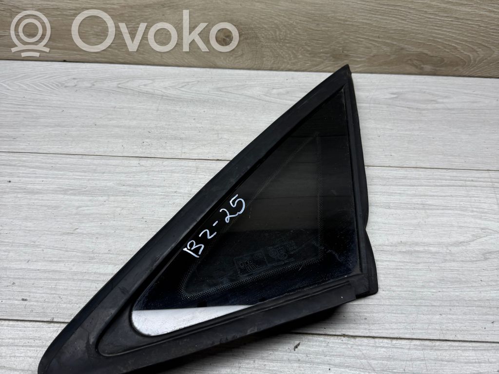 Audi A3 S3 8V Rear side window 