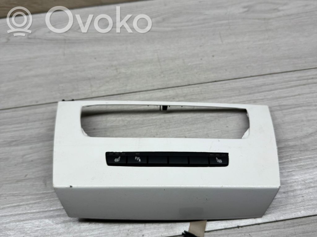 BMW 3 E90 E91 Panel trim 