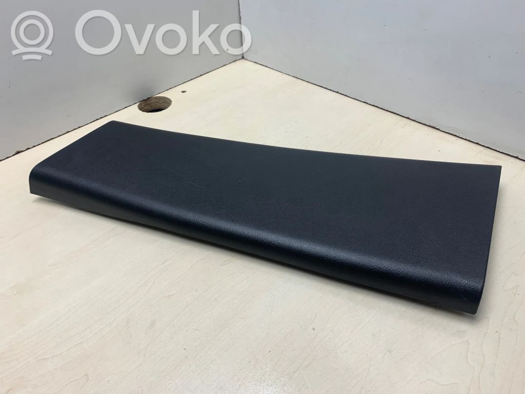 Land Rover Range Rover Sport L320 (B) pillar trim (bottom) 