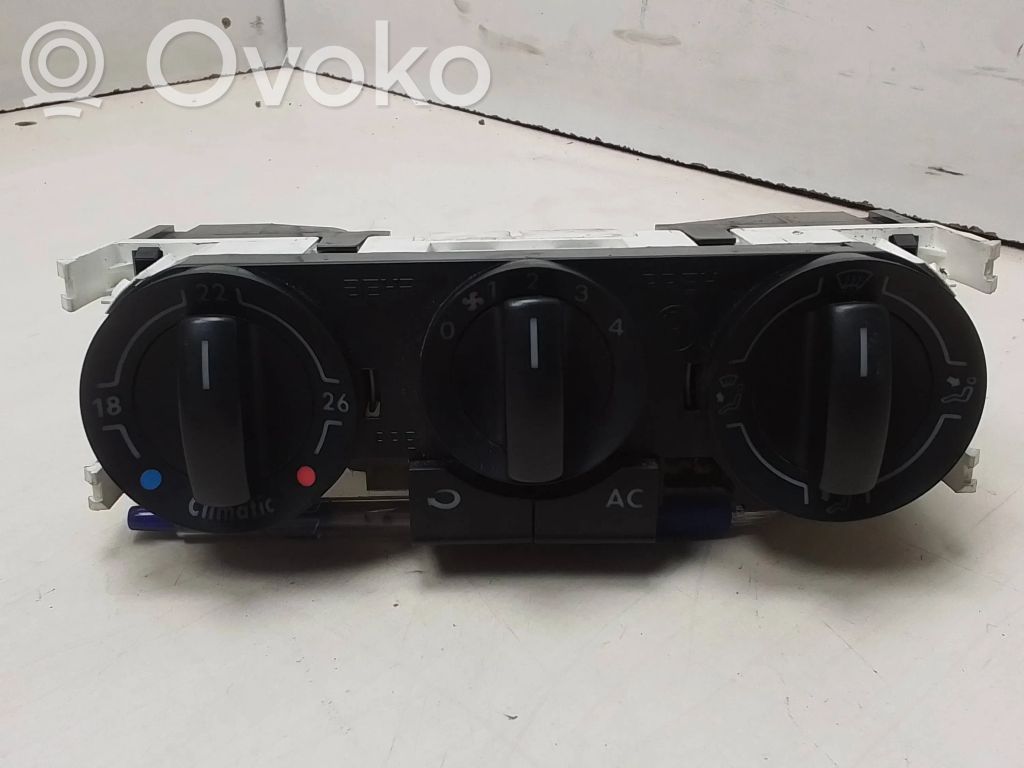 Volkswagen Polo Climate control unit 