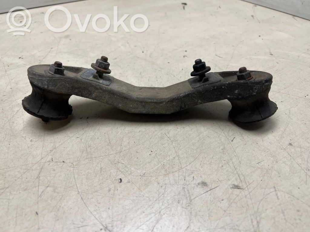 BMW 5 E39 Gearbox mounting bracket 