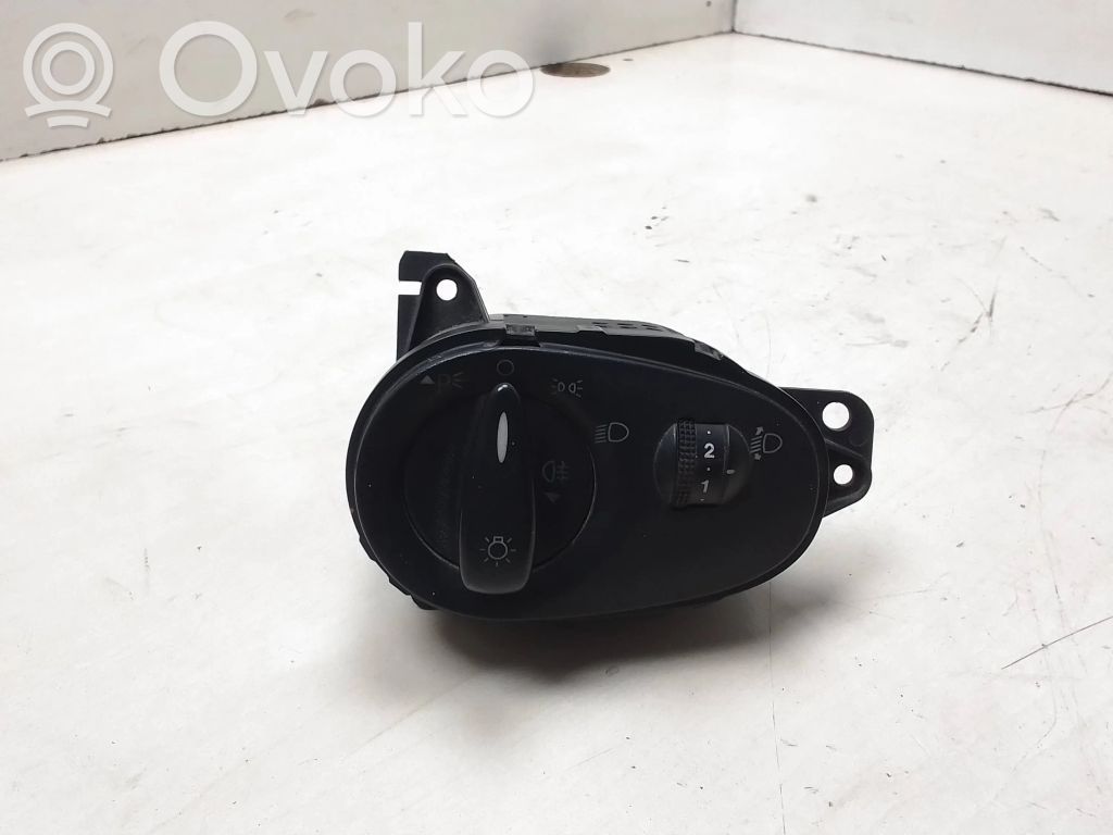 Ford Focus Light switch 