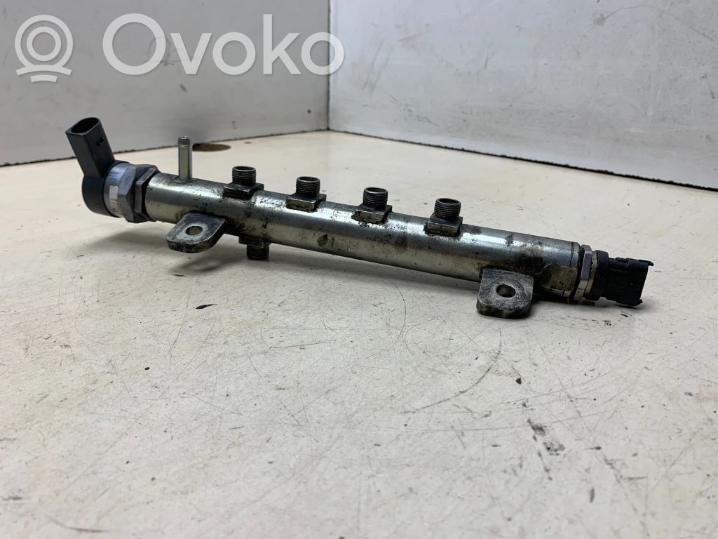 Opel Vectra C Магистральная трубка топлива 