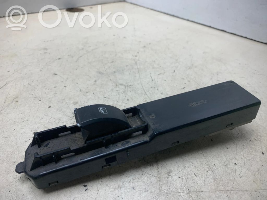 Electric window control switch   12805696,12805710,12805717