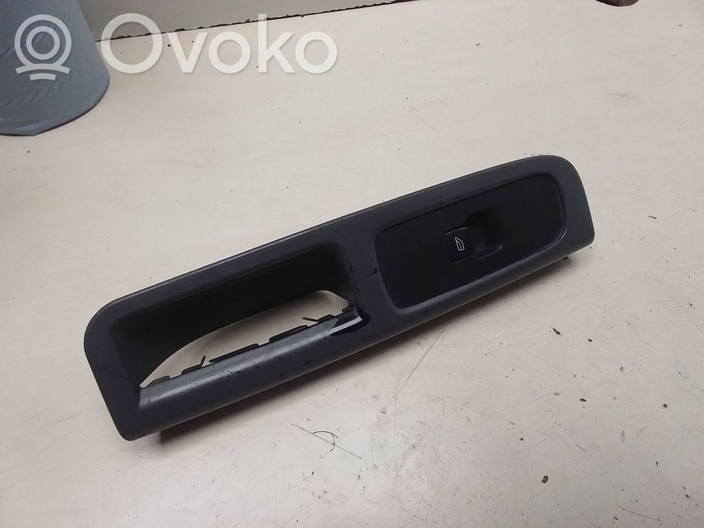 Electric window control switch   30658448