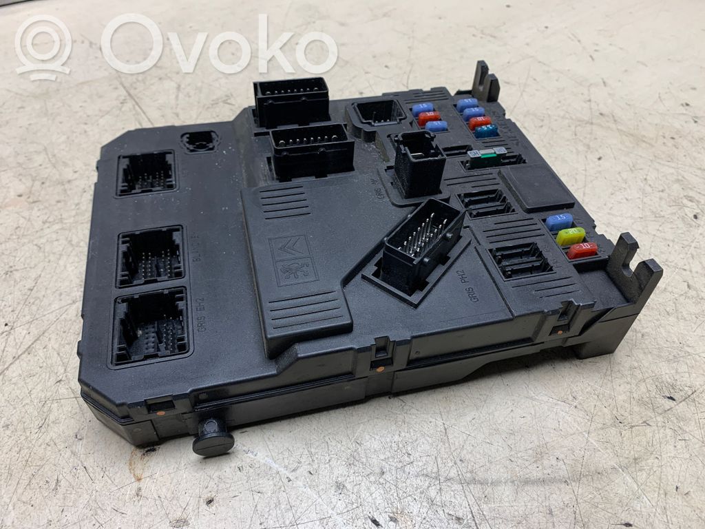 Citroen Xsara Picasso Fuse module 
