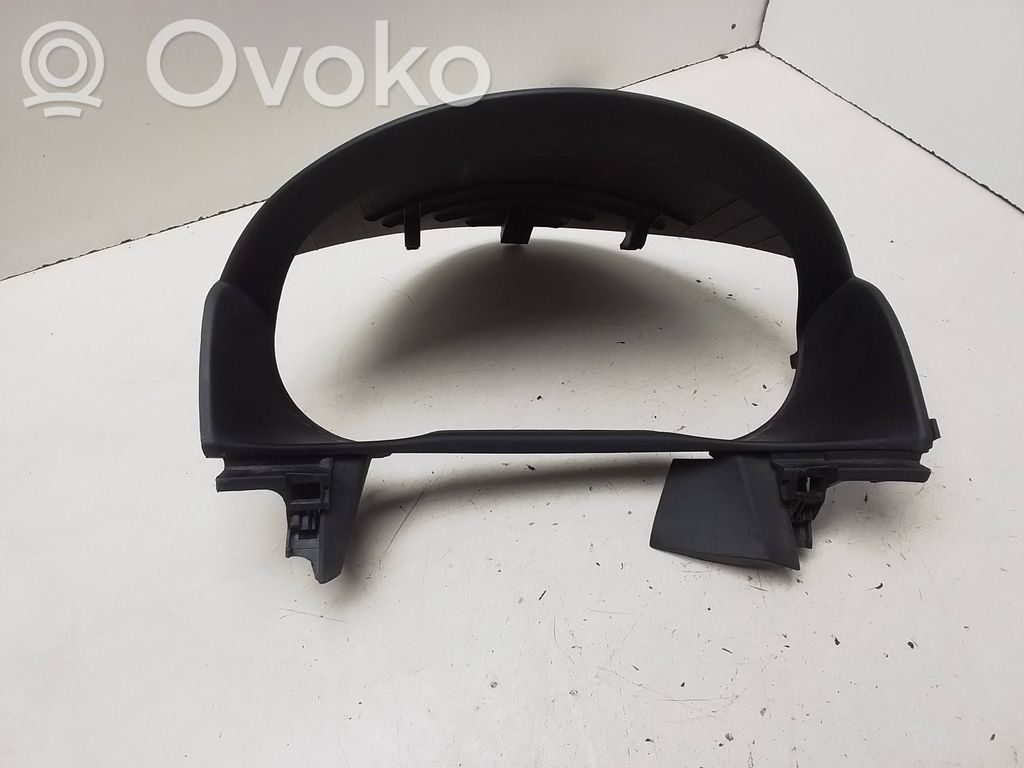 Mazda 3 I Dashboard trim 