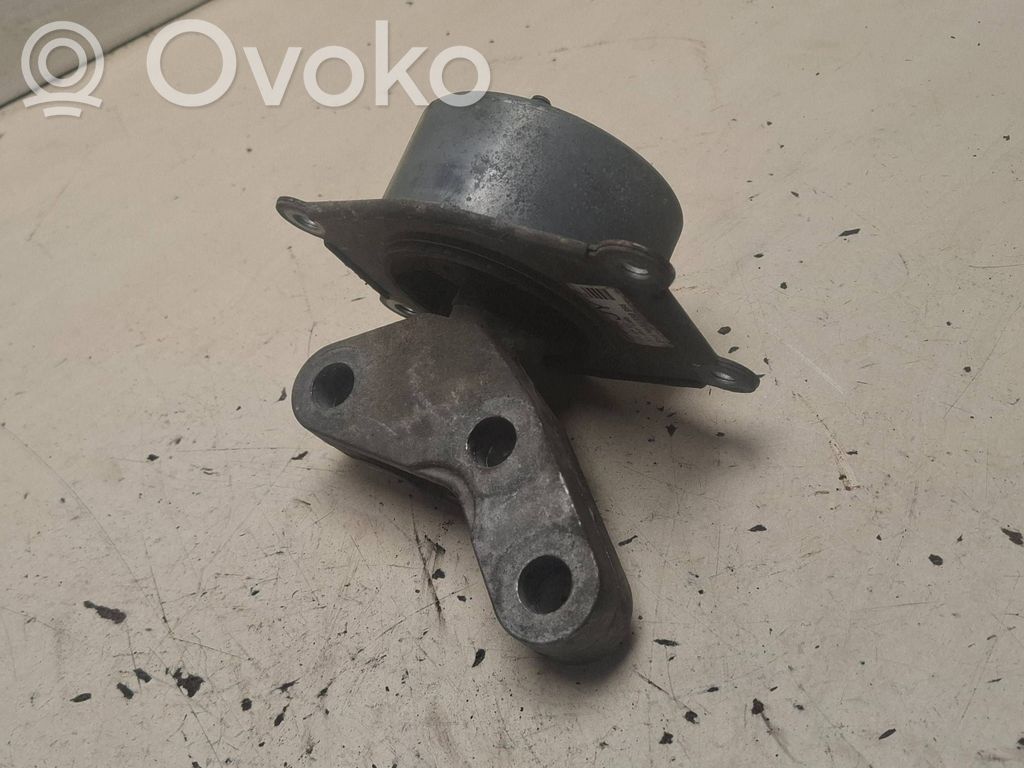 Opel Astra H Engine mount bracket 