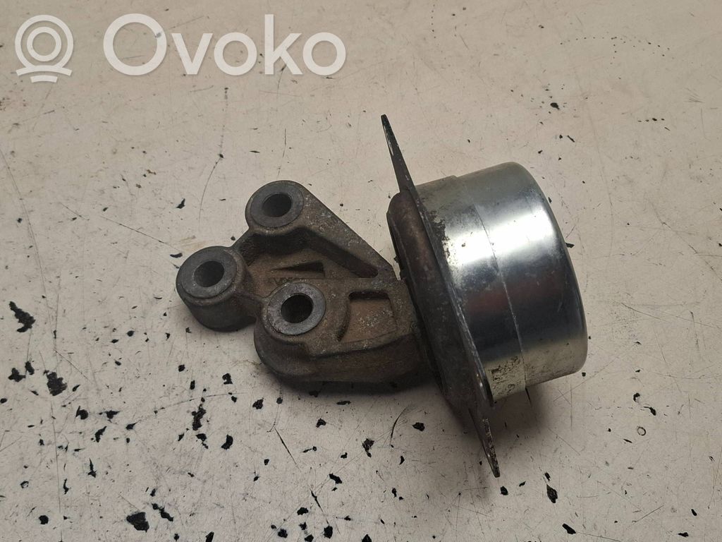 Opel Vectra C Engine mount bracket 