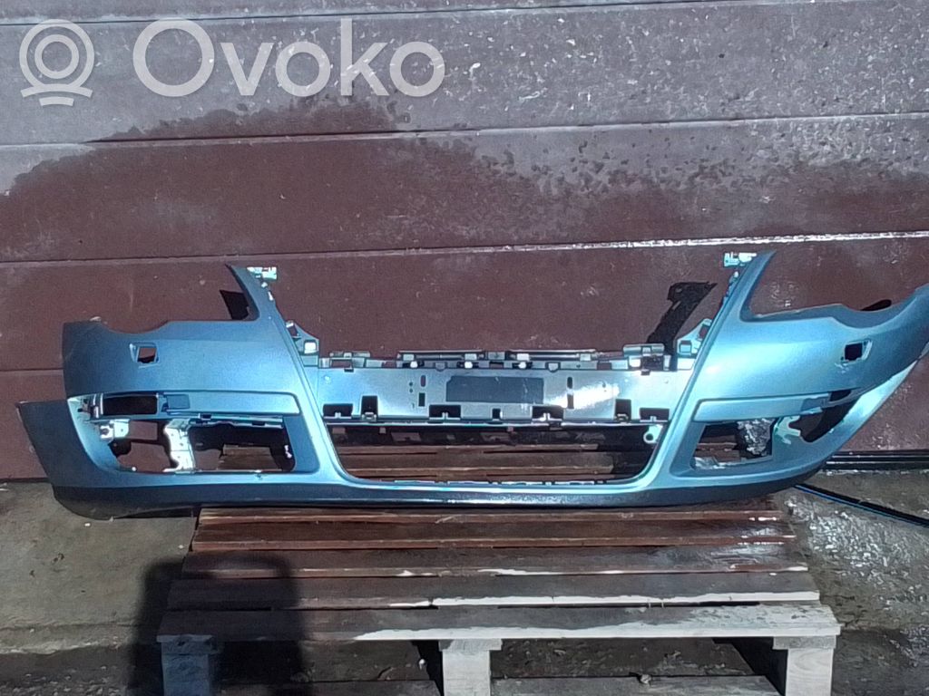 Volkswagen PASSAT B6 Zderzak przedni 