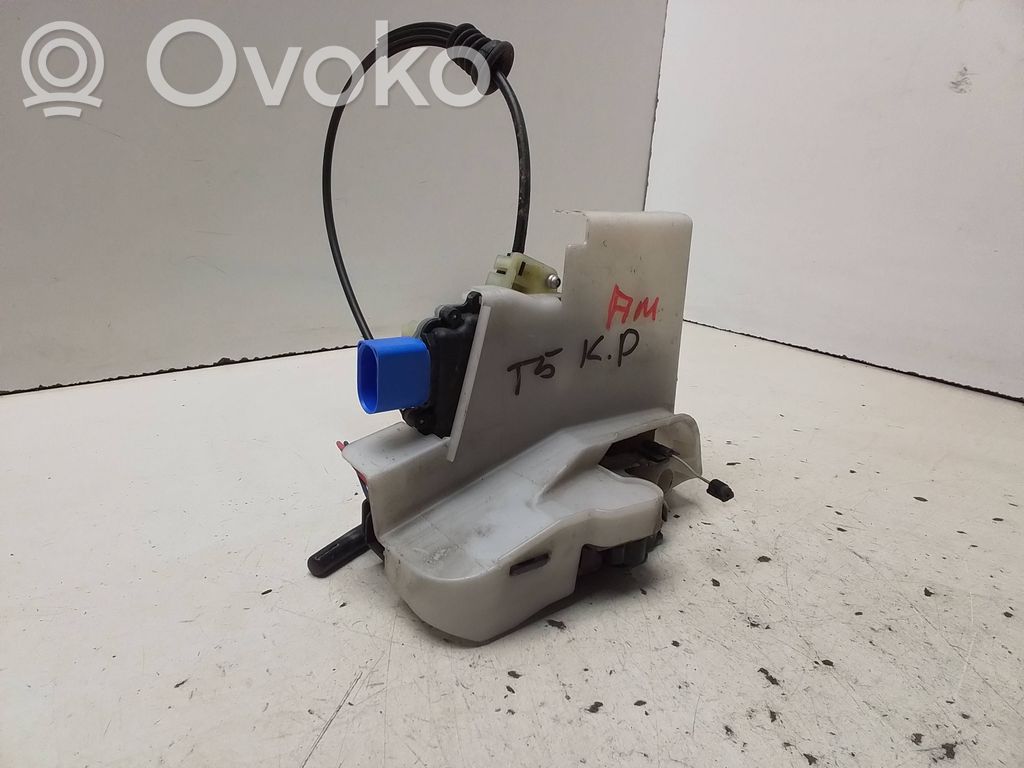 Volkswagen Transporter - Caravelle T5 Front door lock 