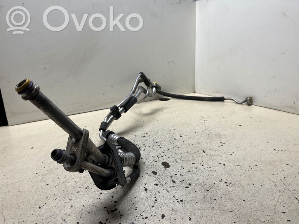 Audi A4 S4 B6 8E 8H Ilmastointilaitteen putki (A/C) 