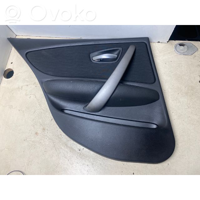 BMW 1 E81 E87 Apšuvums aizmugurējām durvīm 