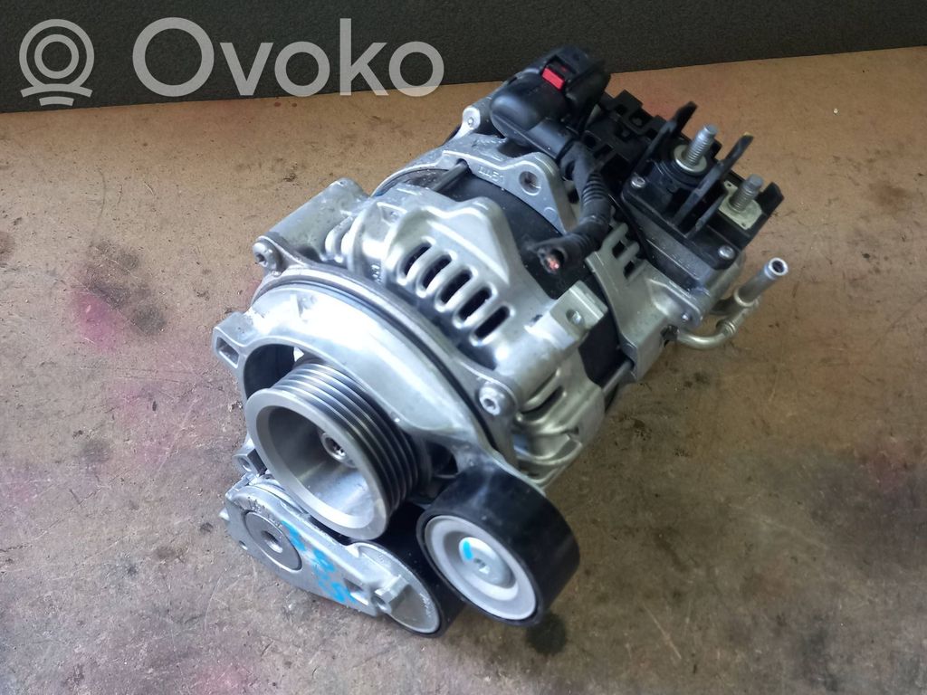 Volkswagen Golf VIII Alternator 