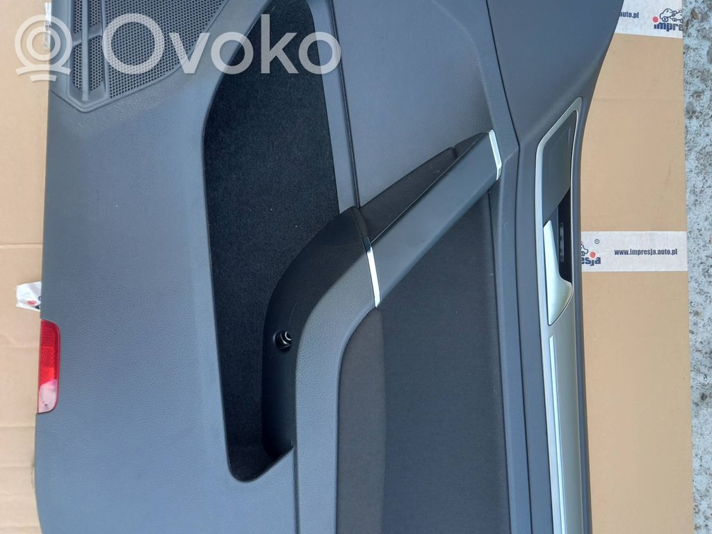Volkswagen Golf VII Boczki / Poszycie drzwi przednich 
