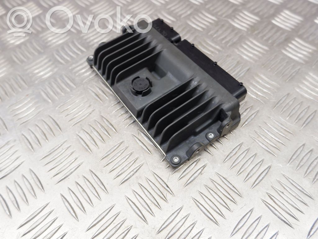 Toyota Yaris XP210 Engine control unit/module 