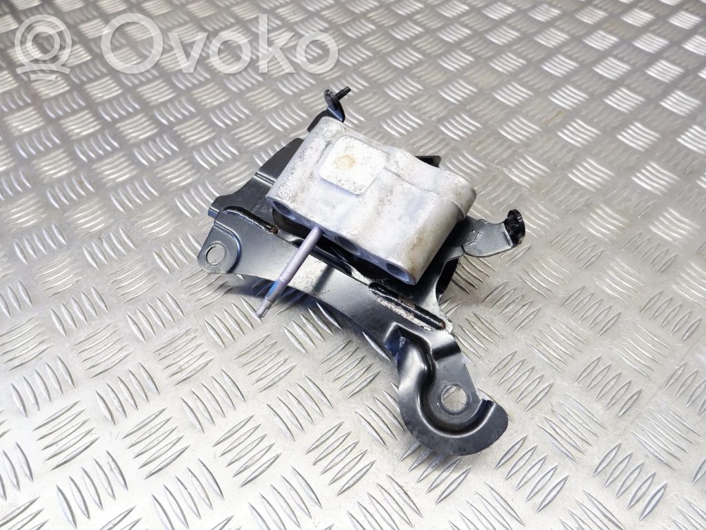 Lexus UX Engine mount bracket 