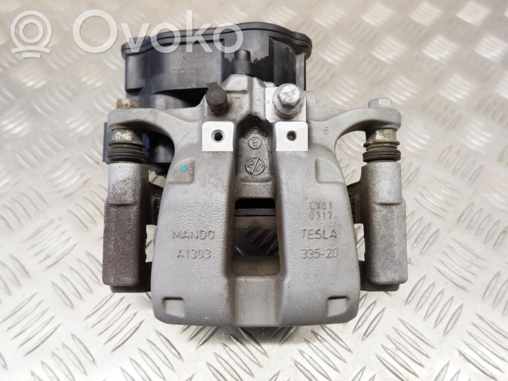 Tesla Model 3 Aizmugurējais suports 