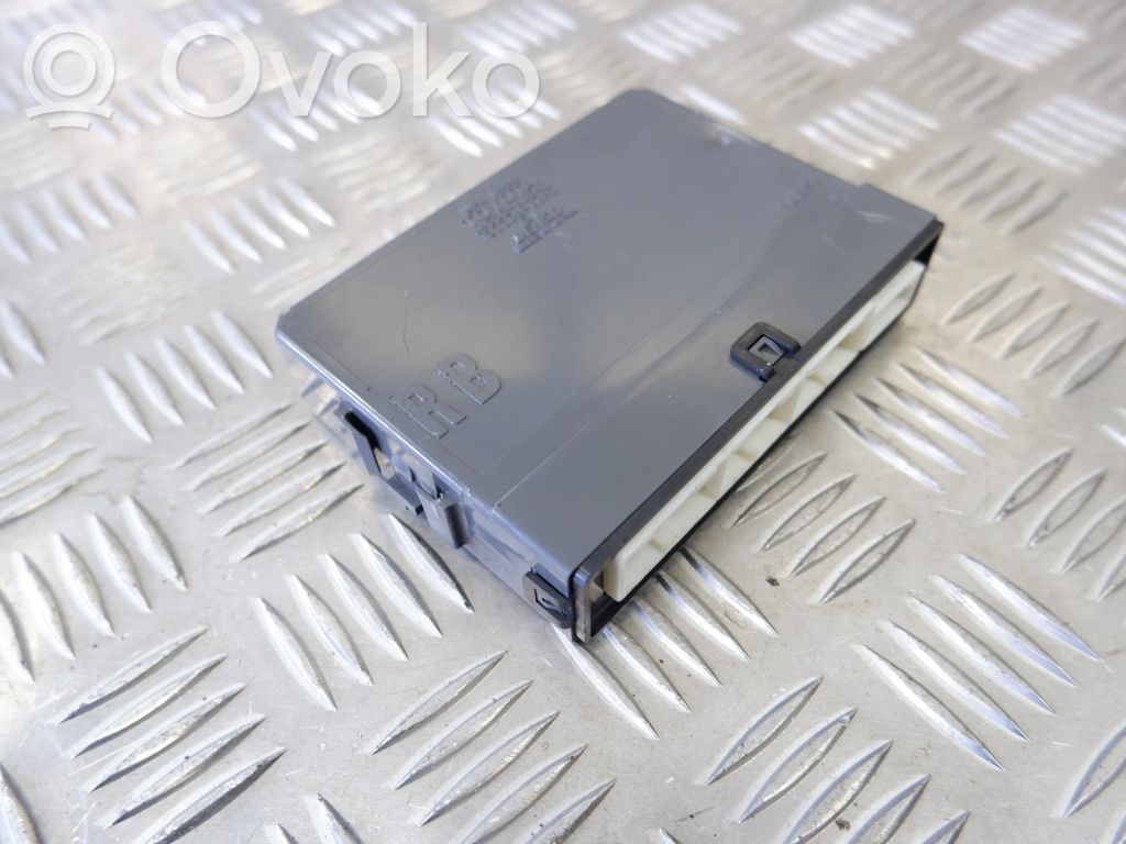 Lexus LS 460 - 600H Door control unit/module 