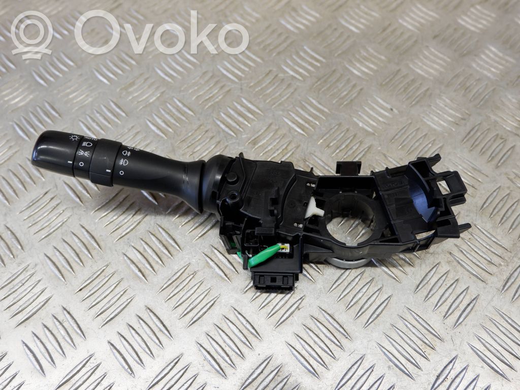 Lexus CT 200H Indicator stalk 