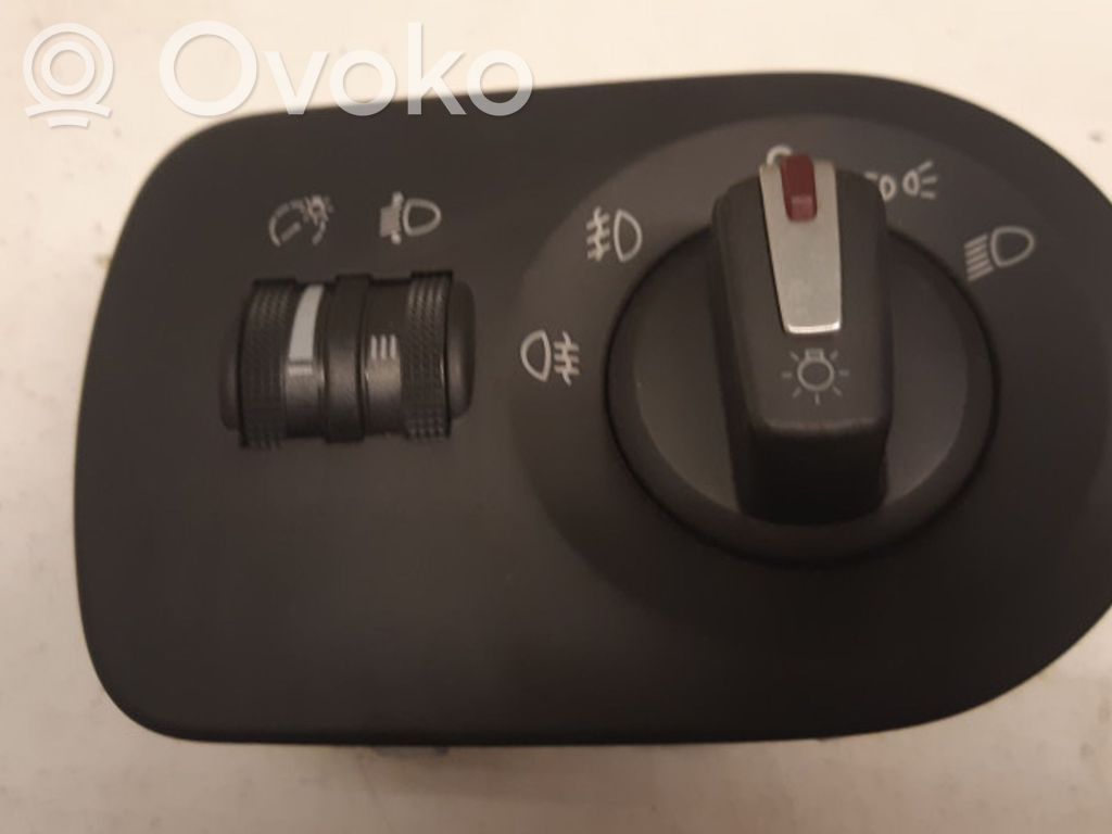 Seat Leon (1P) Interruptor de luz 