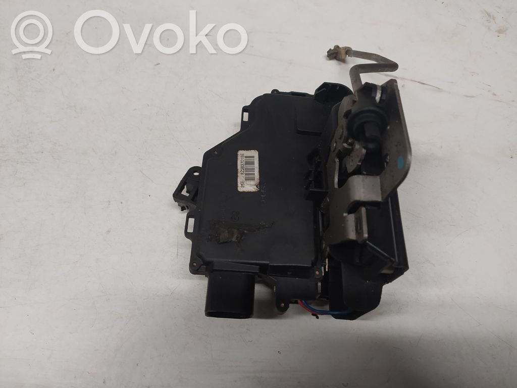 Audi A2 Priekinė durų spyna 