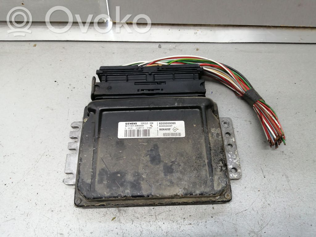 Engine control unit/module   8200059086,8200044437