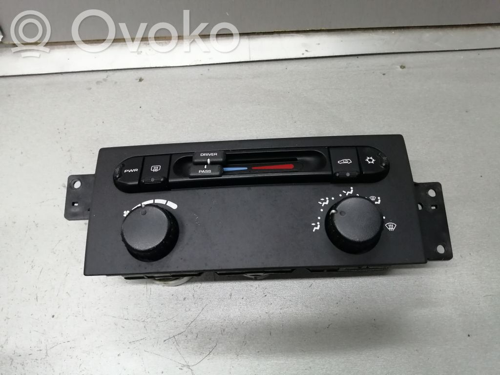 Chrysler Pacifica Climate control unit 