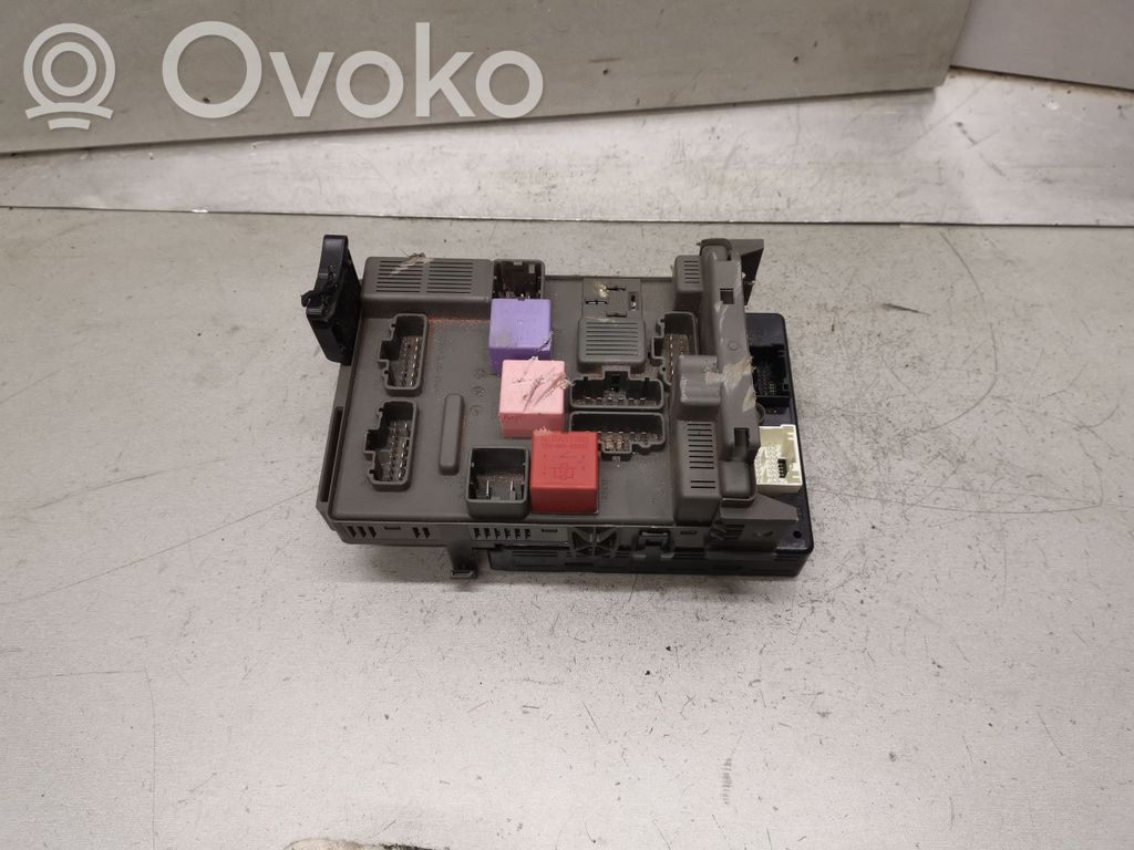 Renault Espace -  Grand espace IV Module de fusibles 