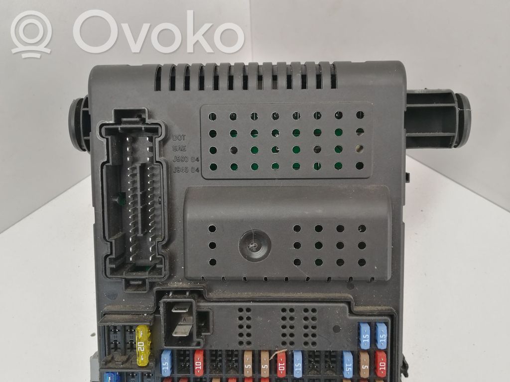 Volvo XC90 Fuse module 