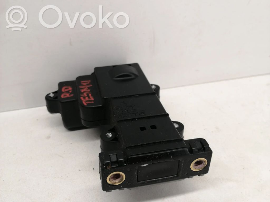 Tesla Model X Door control unit/module 