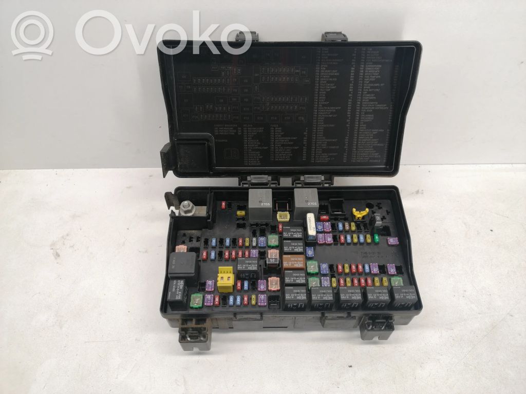 Dodge Durango Fuse module 