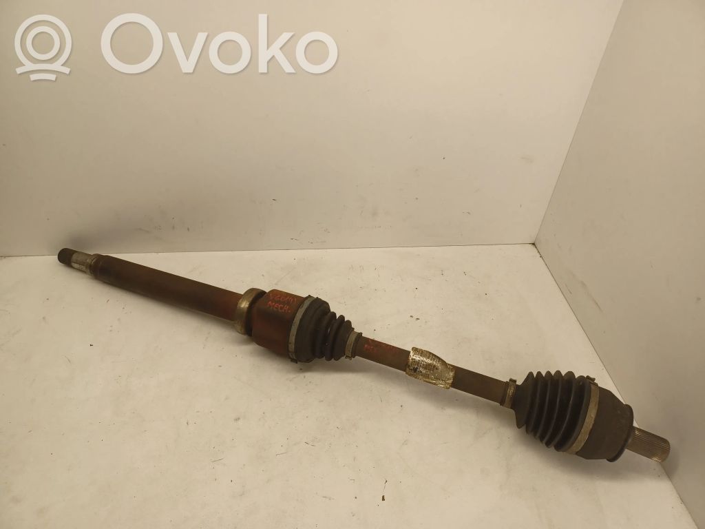 Volvo V60 Priekinis pusašis 