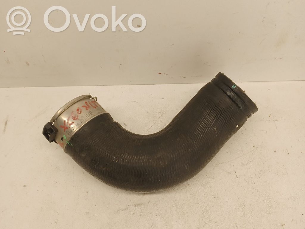 Volvo XC60 Manguera/tubo del intercooler 