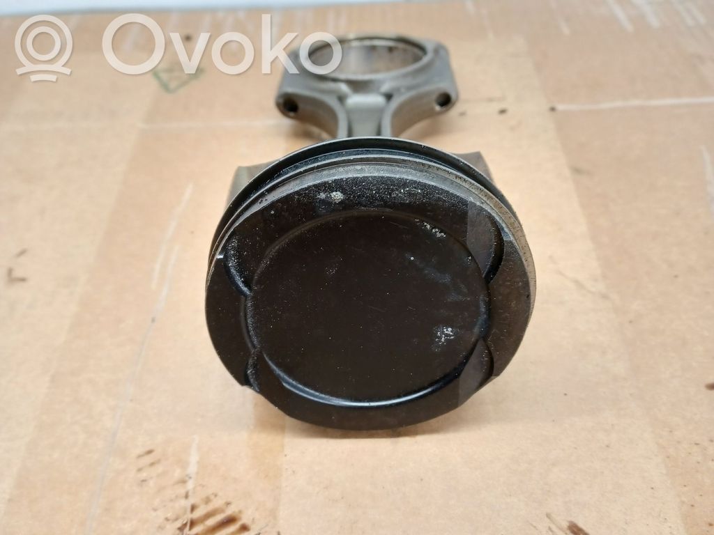 Volvo XC60 Pistón con biela 