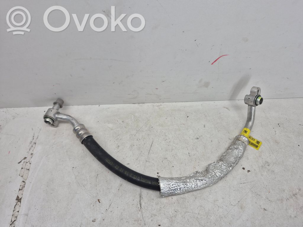 Dodge Durango Ilmastointilaitteen putki (A/C) 