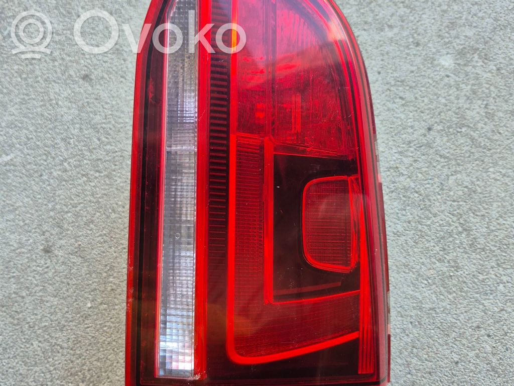 Volkswagen Golf VII Lampy tylnej klapy bagażnika 