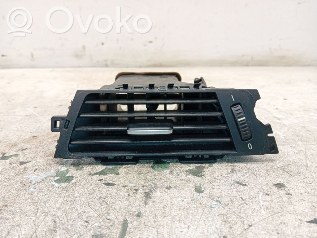 BMW 3 E90 E91 Šoninės oro grotelės 