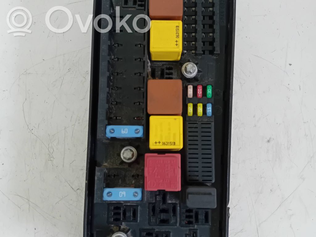 Opel Vectra C Módulo de fusible 